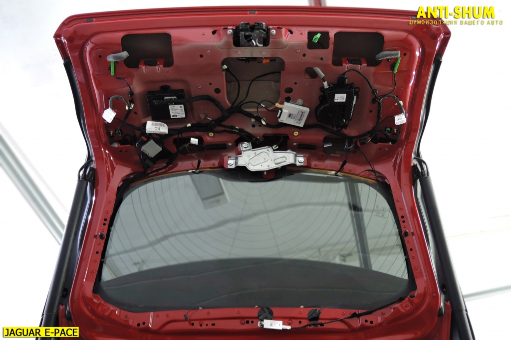 JaguarEPace_22.jpg