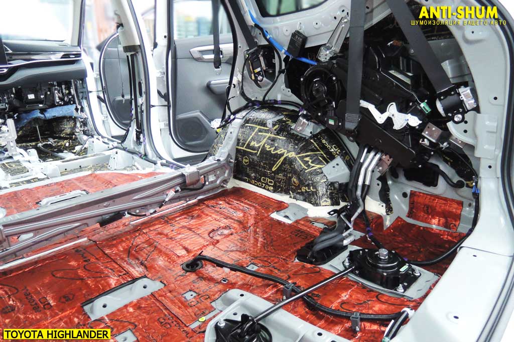 ToyotaHighlander_015.jpg